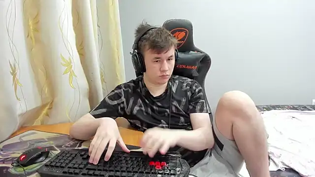 iliaskrislove online show from 05/12/26, 09:32