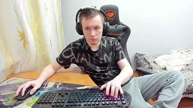 Snapshot of iliaskrislove chatting on 11/05/25, 11:30 iliaskrislove online show from 11/05/25, 11:30