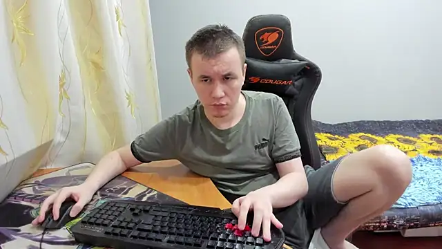 Snapshot of iliaskrislove chatting on 10/21/25, 09:47 iliaskrislove online show from 10/21/25, 09:47