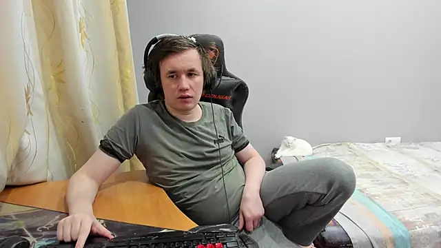 iliaskrislove online show from 02/25/26, 05:46