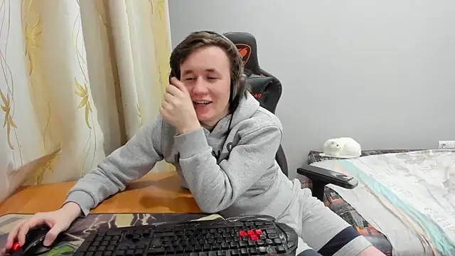 iliaskrislove online show from 04/19/26, 05:47