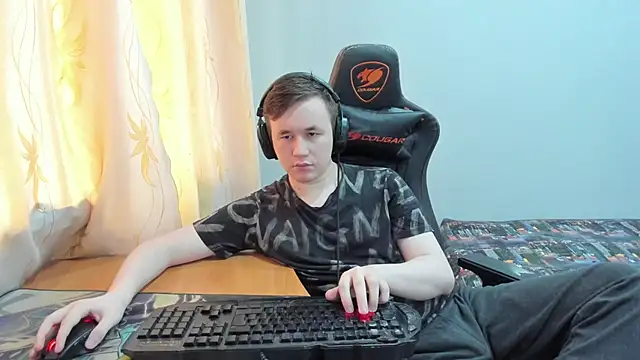 iliaskrislove online show from 05/28/26, 05:48