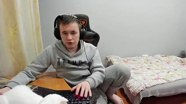 Snapshot of iliaskrislove chatting on 11/30/25, 01:34 iliaskrislove online show from 11/30/25, 01:34