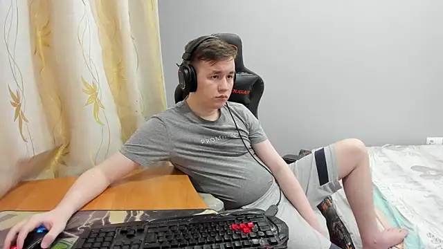 iliaskrislove online show from 04/23/26, 01:12