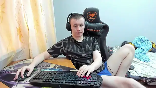 Snapshot of iliaskrislove chatting on 10/13/25, 05:42 iliaskrislove online show from 10/13/25, 05:42