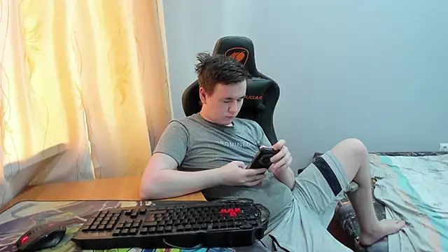 Snapshot of iliaskrislove chatting on 06/20/26, 11:26 iliaskrislove online show from 06/20/26, 11:26
