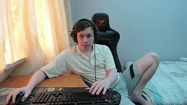 iliaskrislove online show from 04/19/26, 05:41