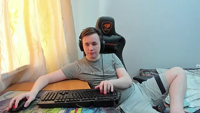 Snapshot of iliaskrislove chatting on 06/19/26, 11:16 iliaskrislove online show from 06/19/26, 11:16
