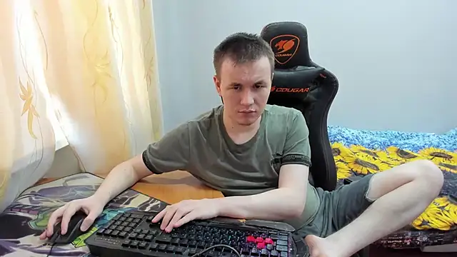 Snapshot of iliaskrislove chatting on 10/26/25, 04:24 iliaskrislove online show from 10/26/25, 04:24