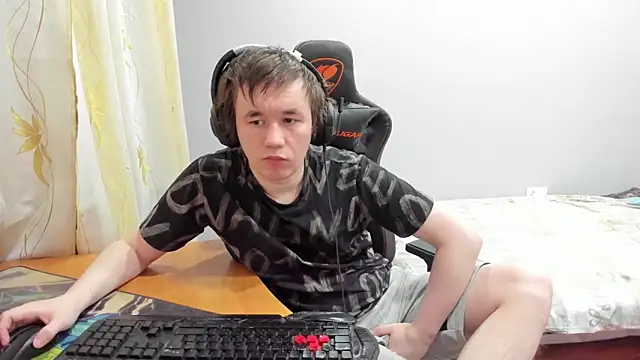 iliaskrislove online show from 02/09/26, 01:03