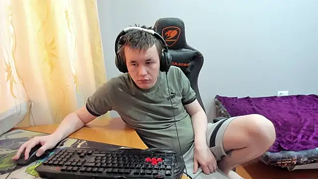 iliaskrislove online show from 12/19/25, 06:27