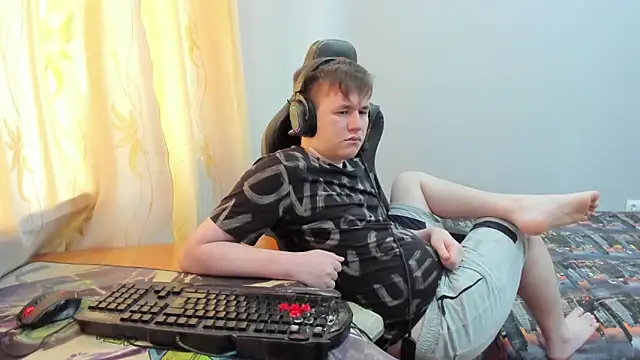 iliaskrislove online show from 05/17/26, 06:57