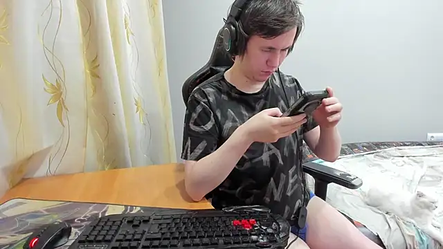 iliaskrislove online show from 04/08/26, 05:47