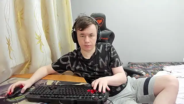 iliaskrislove online show from 05/13/26, 06:26
