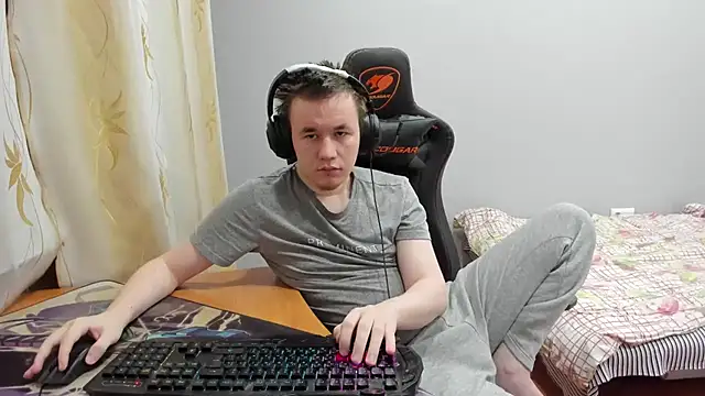 Snapshot of iliaskrislove chatting on 11/27/25, 09:15 iliaskrislove online show from 11/27/25, 09:15