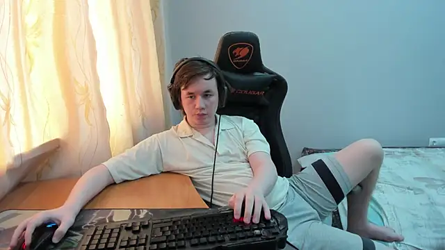 iliaskrislove online show from 04/20/26, 06:16