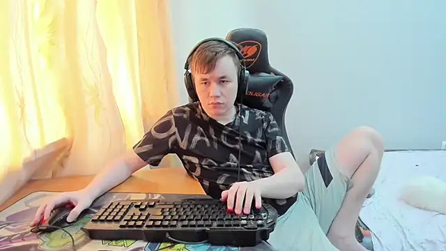 iliaskrislove online show from 05/12/26, 07:16