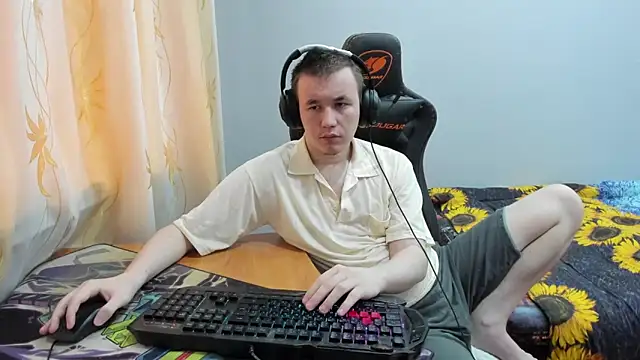 Snapshot of iliaskrislove chatting on 11/01/25, 05:57 iliaskrislove online show from 11/01/25, 05:57