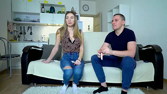 Snapshot of littlesweettifany chatting on 02/02/25, 11:18 littlesweettifany online show from 02/02/25, 11:18