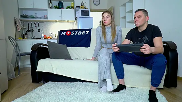 Snapshot of littlesweettifany chatting on 01/09/25, 09:58 littlesweettifany online show from 01/09/25, 09:58