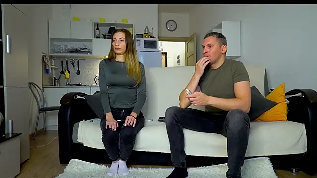 Snapshot of littlesweettifany chatting on 10/26/25, 10:26 littlesweettifany online show from 10/26/25, 10:26