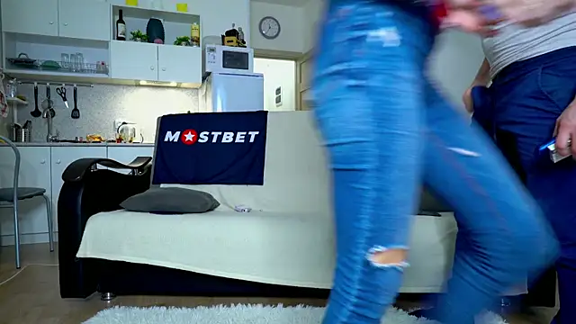 Snapshot of littlesweettifany chatting on 12/26/24, 09:33 littlesweettifany online show from 12/26/24, 09:33