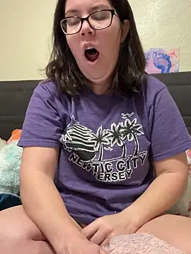 FreakNastyLacie online show from 10/27/25, 11:44