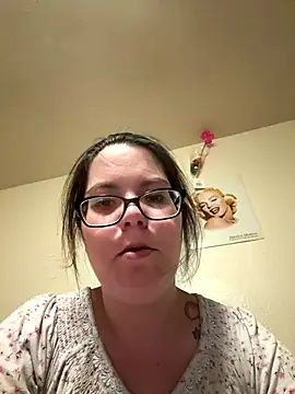 FreakNastyLacie online show from 12/18/25, 04:06