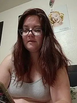 Snapshot of FreakNastyLacie chatting on 07/17/26, 01:30 FreakNastyLacie online show from 07/17/26, 01:30