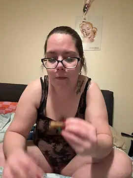 FreakNastyLacie online show from 12/23/25, 04:45