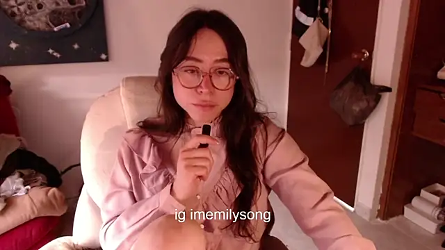 emily pearl  online show from 12/14/25, 08:36