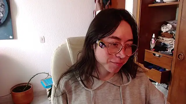 emily pearl  online show from 01/09/26, 02:57