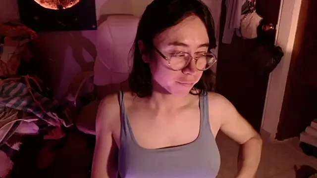 emily pearl  online show from 12/19/25, 11:29