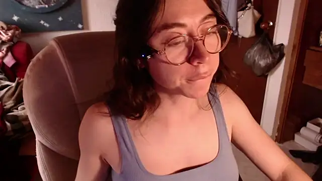 emily pearl  online show from 12/18/25, 10:13