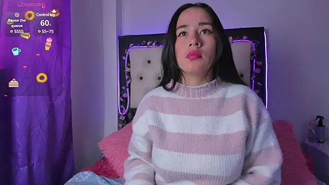 Snapshot of Veeronica_Smith chatting on 02/18/25, 01:11 Veeronica Smith online show from 02/18/25, 01:11