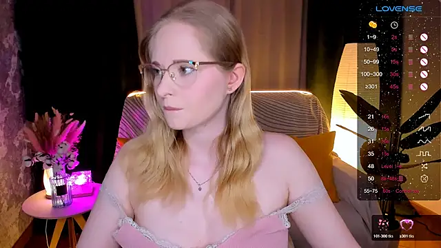 Aemilia  online show from 02/22/26, 06:16