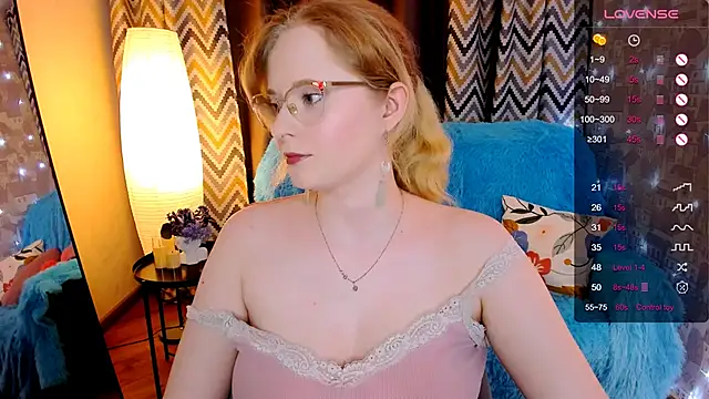 Aemilia  online show from 11/30/25, 08:48