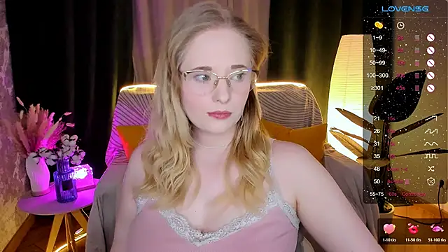 Aemilia  online show from 02/05/26, 08:32