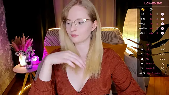 Aemilia  online show from 03/06/26, 08:31