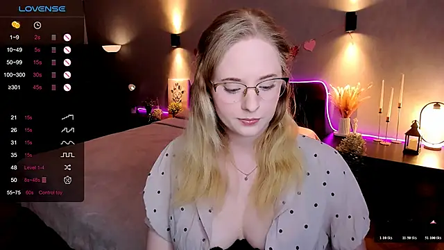 Aemilia  online show from 02/12/26, 08:36