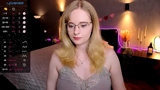 Aemilia  online show from 02/24/26, 08:26