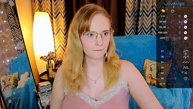 Aemilia  online show from 12/17/25, 08:19