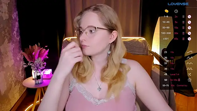 Aemilia  online show from 02/26/26, 07:41