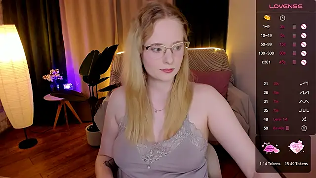 Aemilia  online show from 09/12/25, 08:25