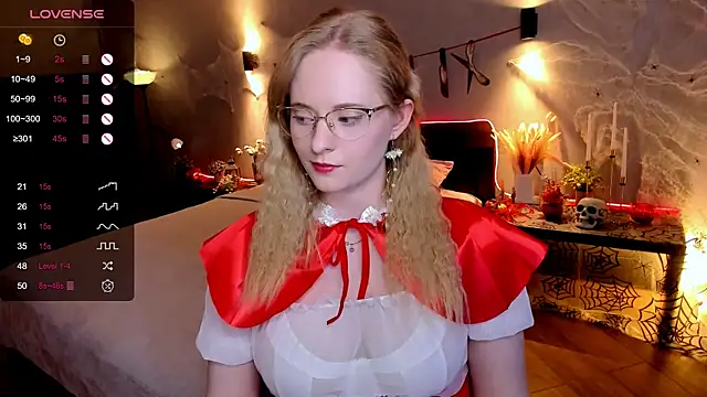 Aemilia  online show from 10/23/25, 08:46