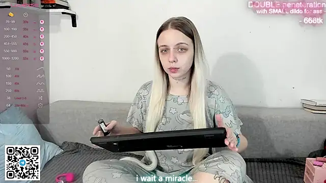 Alice Halle online show from 01/14/26, 12:14