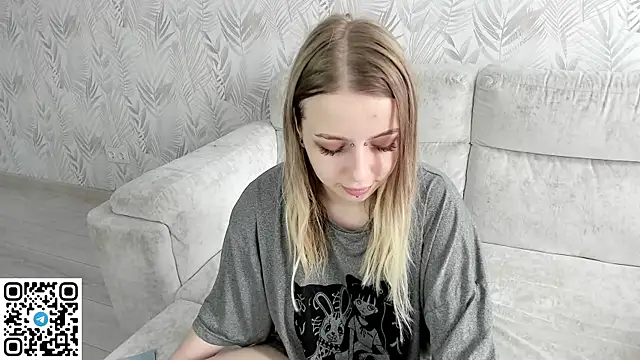 Alice Halle online show from 05/16/26, 02:43