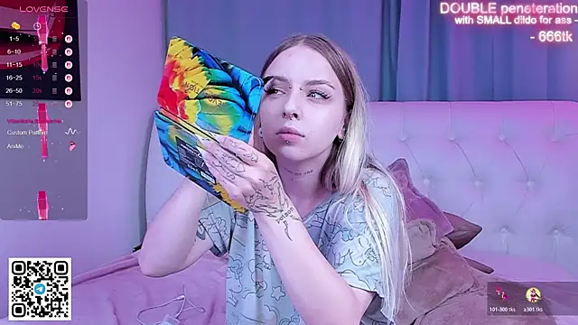 Alice Halle online show from 11/13/25, 06:17