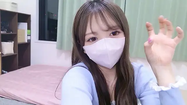 yuki-chi online show from 11/04/25, 02:10