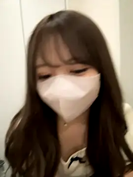 yuki-chi online show from 10/09/25, 01:22